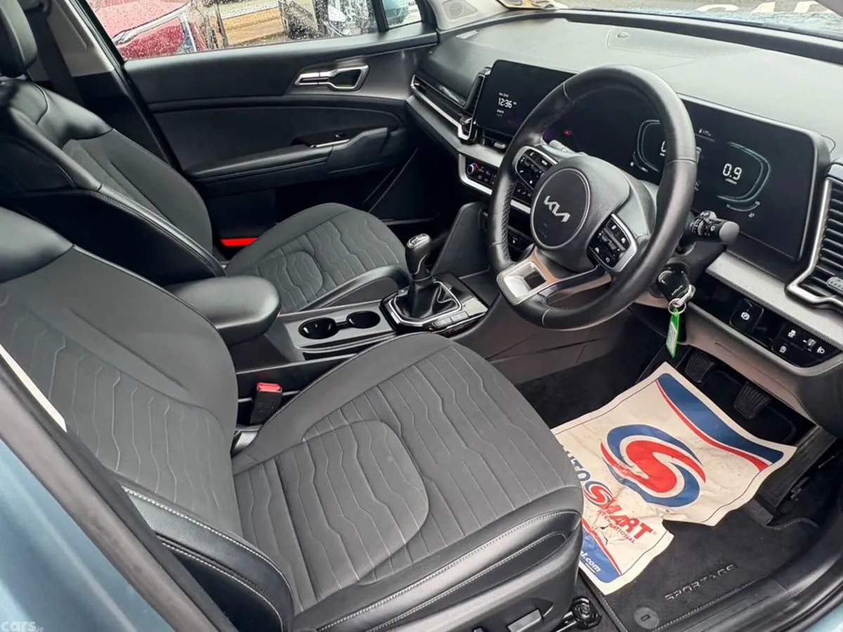 Kia Sportage SUV, Diesel Hybrid, 2023, Grey