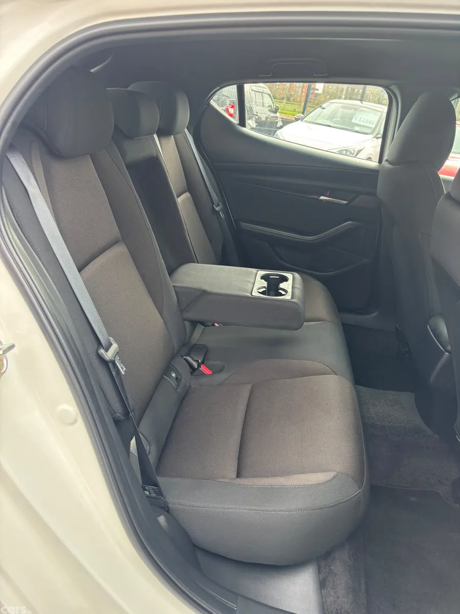 Mazda Mazda3 Hatchback, Petrol, 2024, White