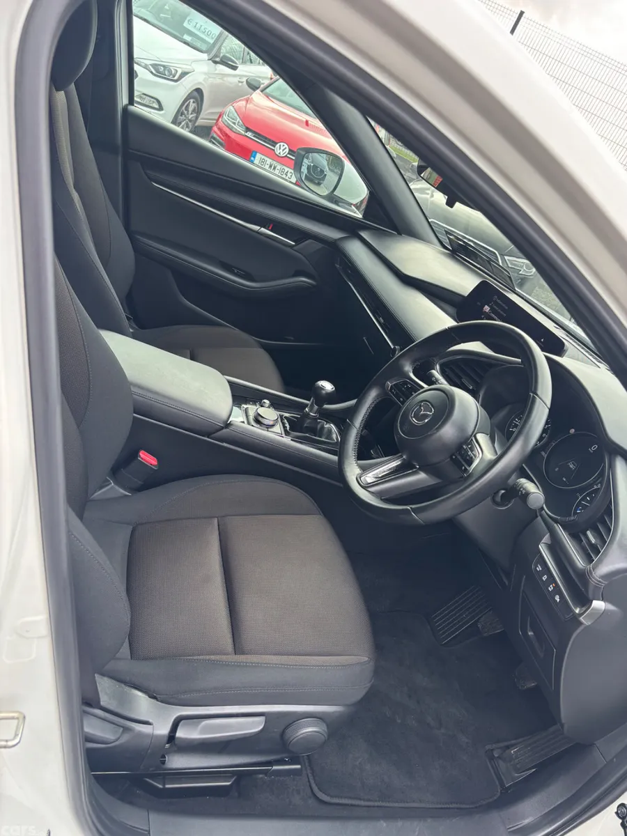 Mazda Mazda3 Hatchback, Petrol, 2024, White