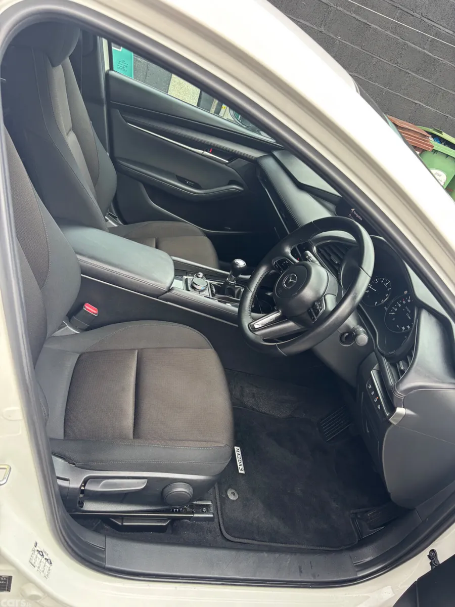 Mazda Mazda3 Hatchback, Petrol, 2024, White