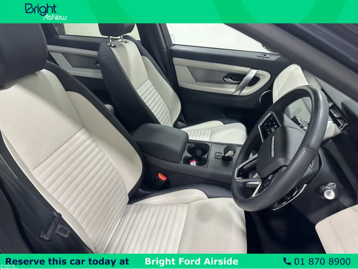 Land Rover Discovery SUV, Petrol Plug-in Hybrid, 2024, Blue