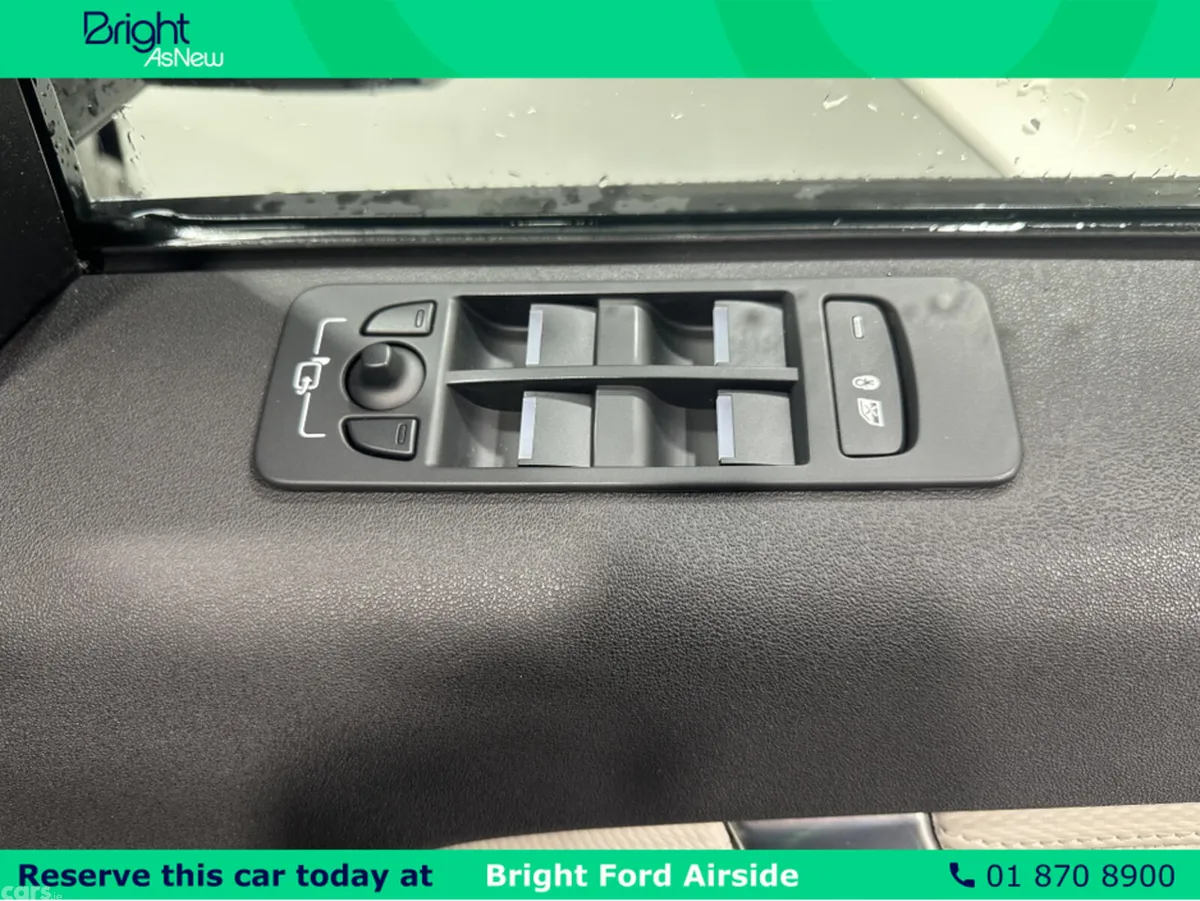 Land Rover Discovery SUV, Petrol Plug-in Hybrid, 2024, Blue