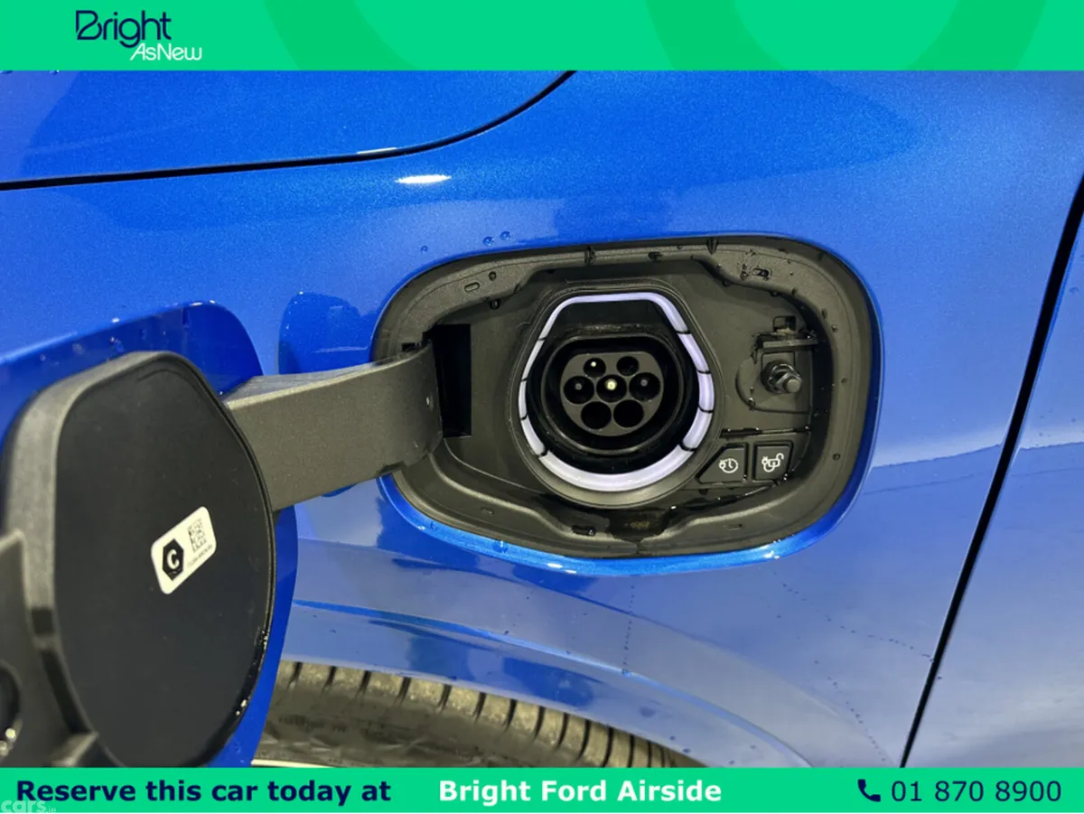 Ford Kuga MPV, Petrol Plug-in Hybrid, 2026, Blue