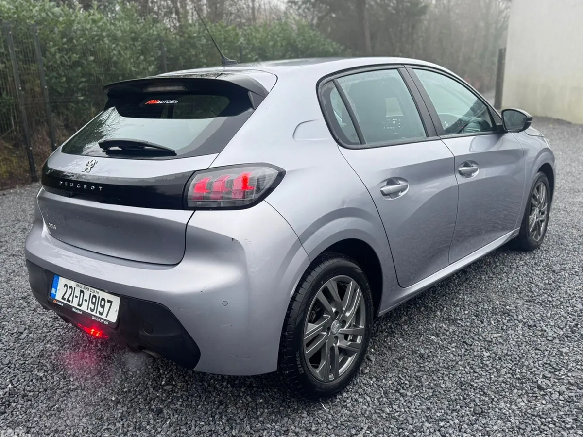 Peugeot 208 Hatchback, Petrol, 2022, Grey