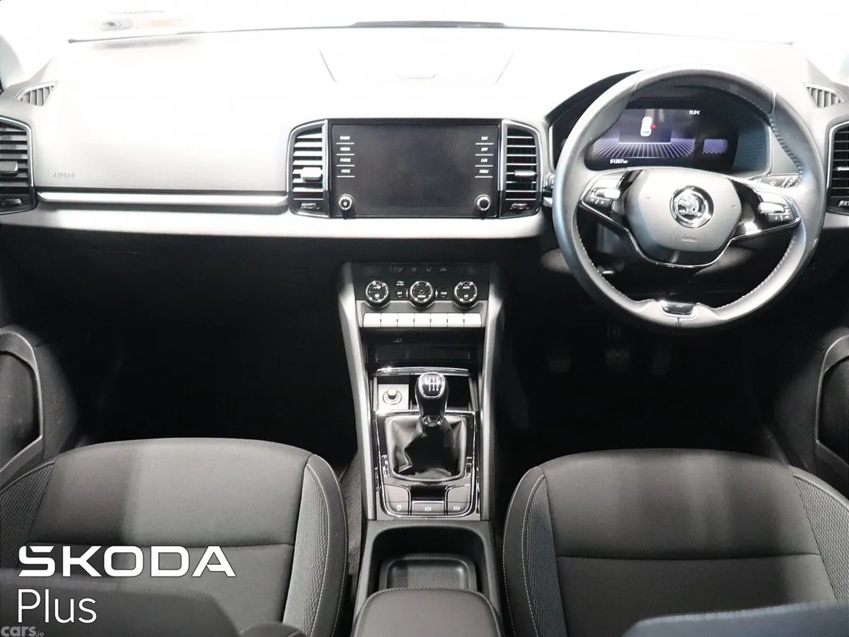Skoda Karoq SUV, Diesel, 2023, Grey