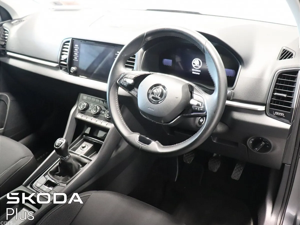 Skoda Karoq SUV, Diesel, 2023, Grey