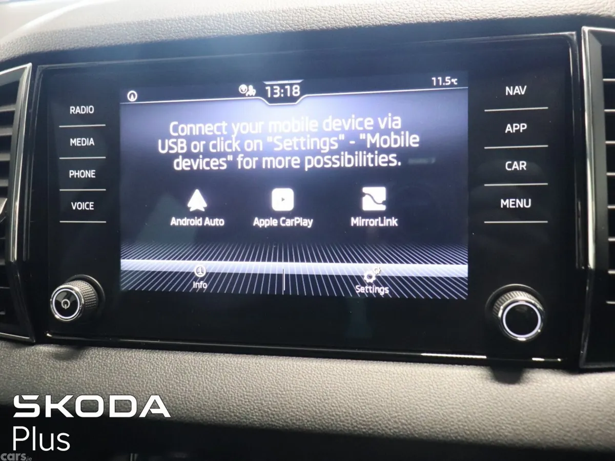 Skoda Karoq SUV, Diesel, 2023, Grey