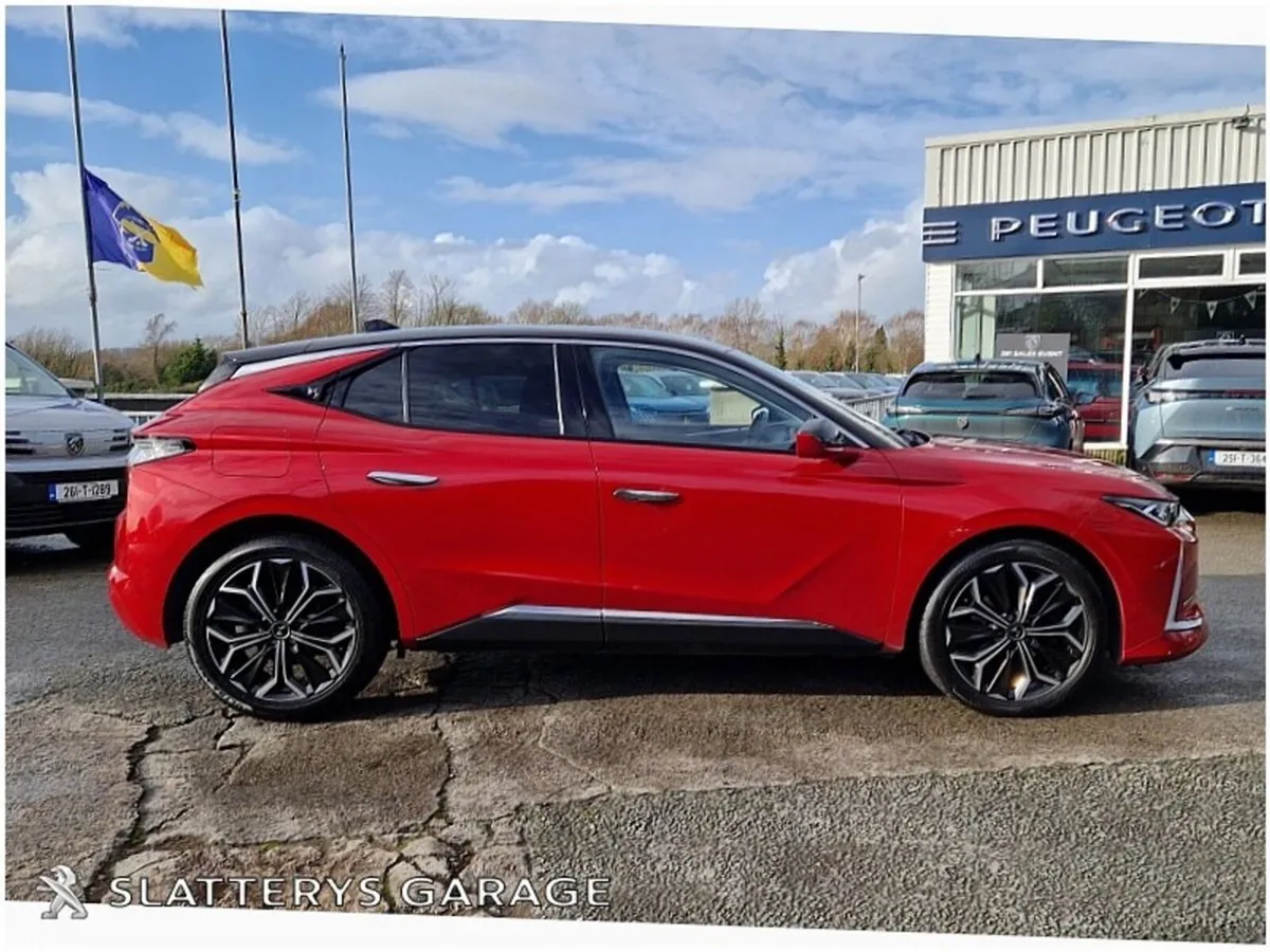 DS Automobiles DS 4 Estate, Diesel, 2023, Red