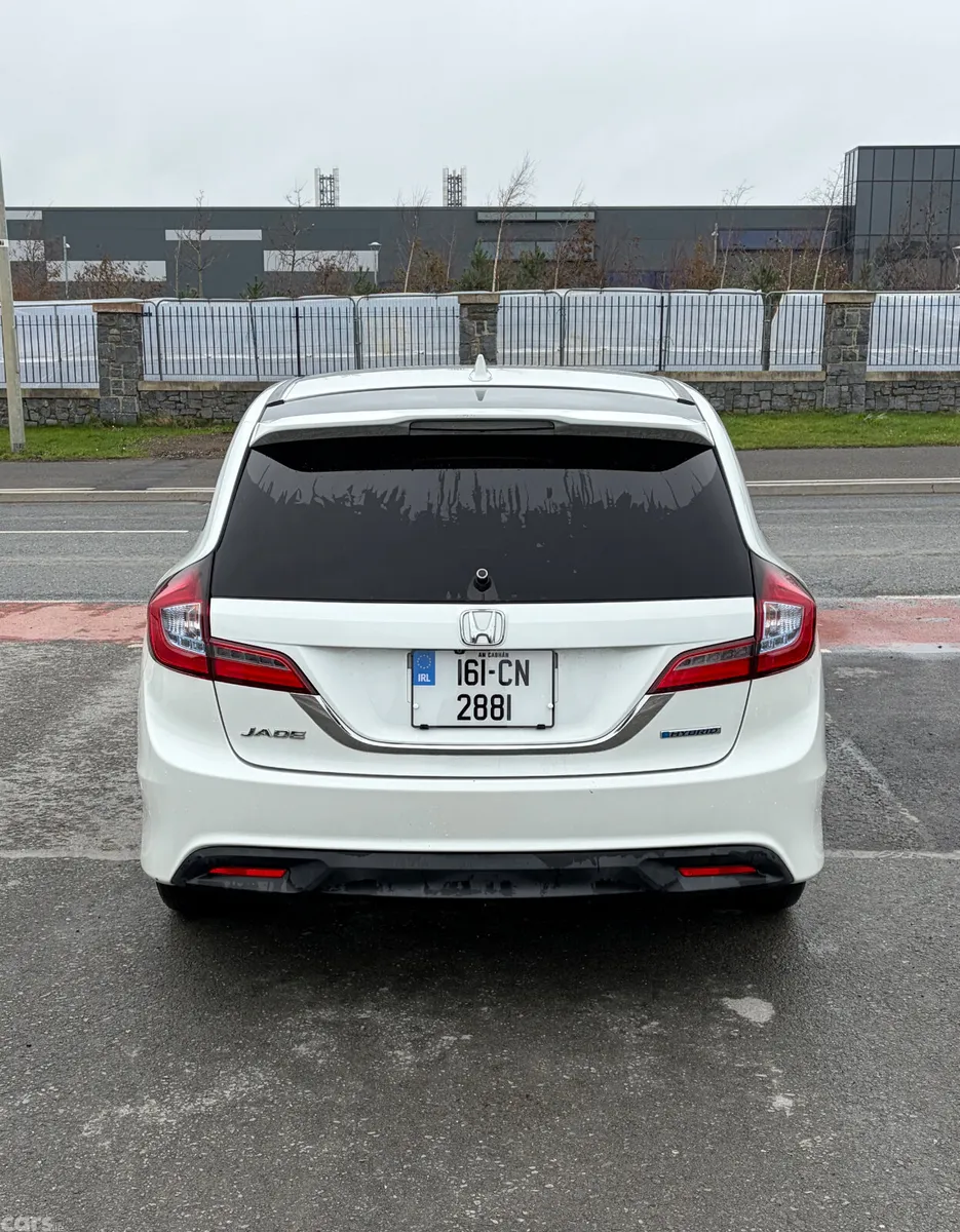 Honda Jade MPV, Petrol Hybrid, 2016, White
