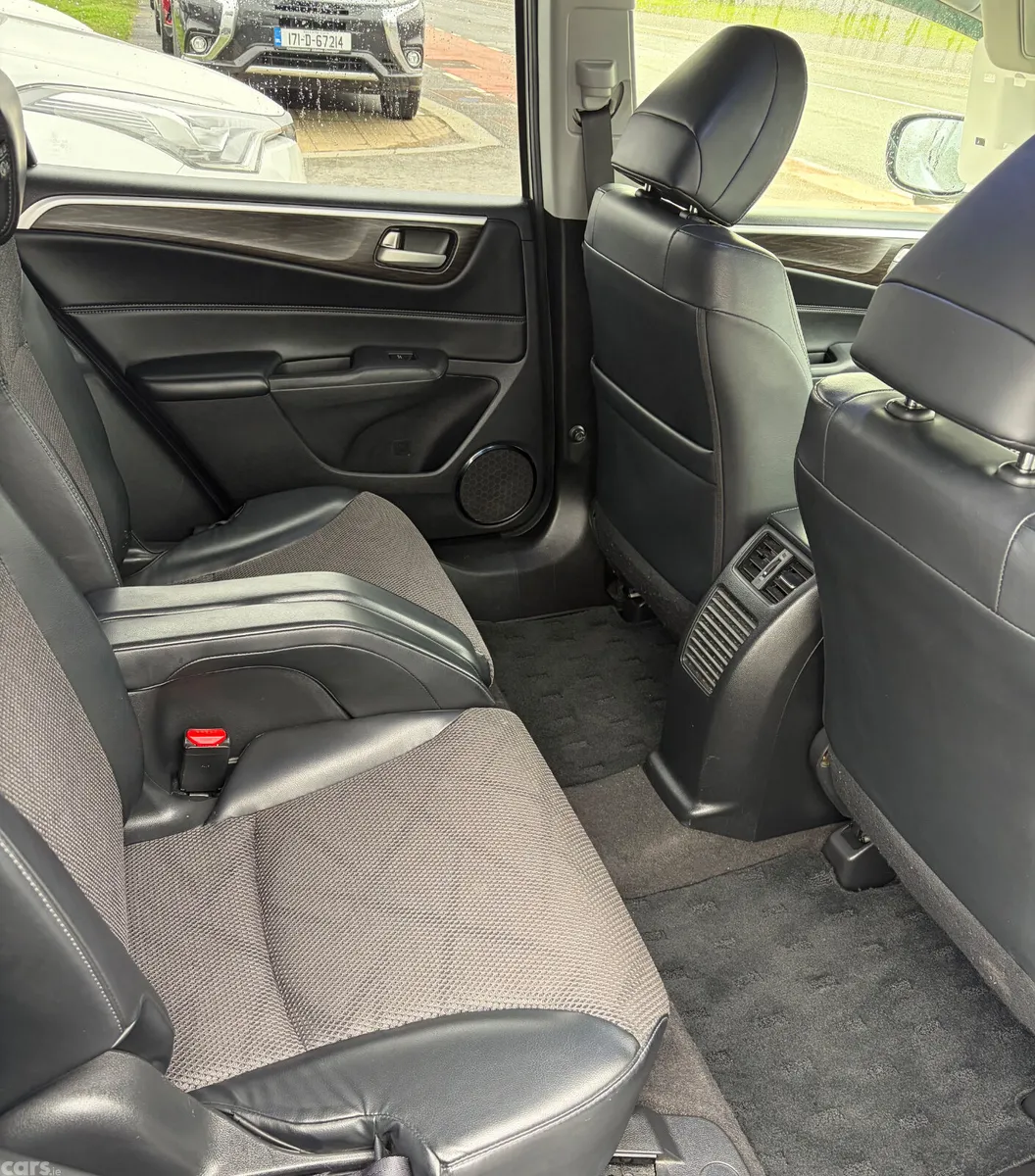 Honda Jade MPV, Petrol Hybrid, 2016, White