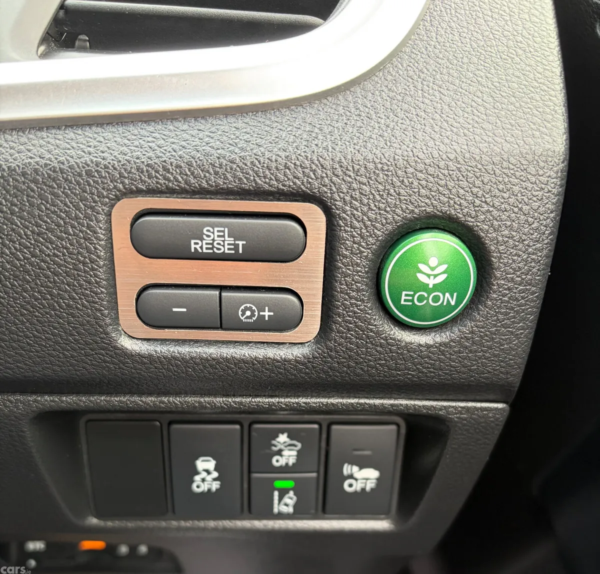 Honda Jade MPV, Petrol Hybrid, 2016, White