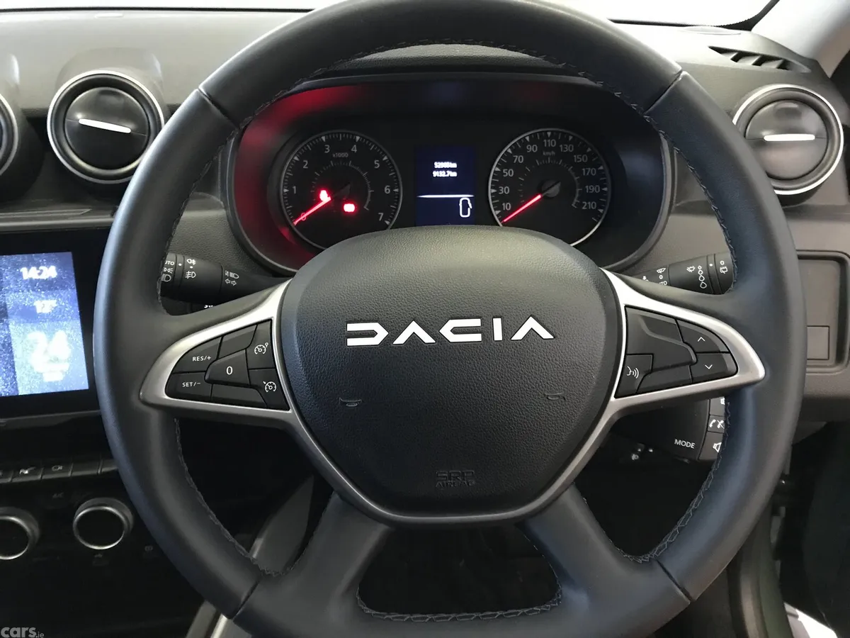 Dacia Duster SUV, Petrol, 2023, Grey