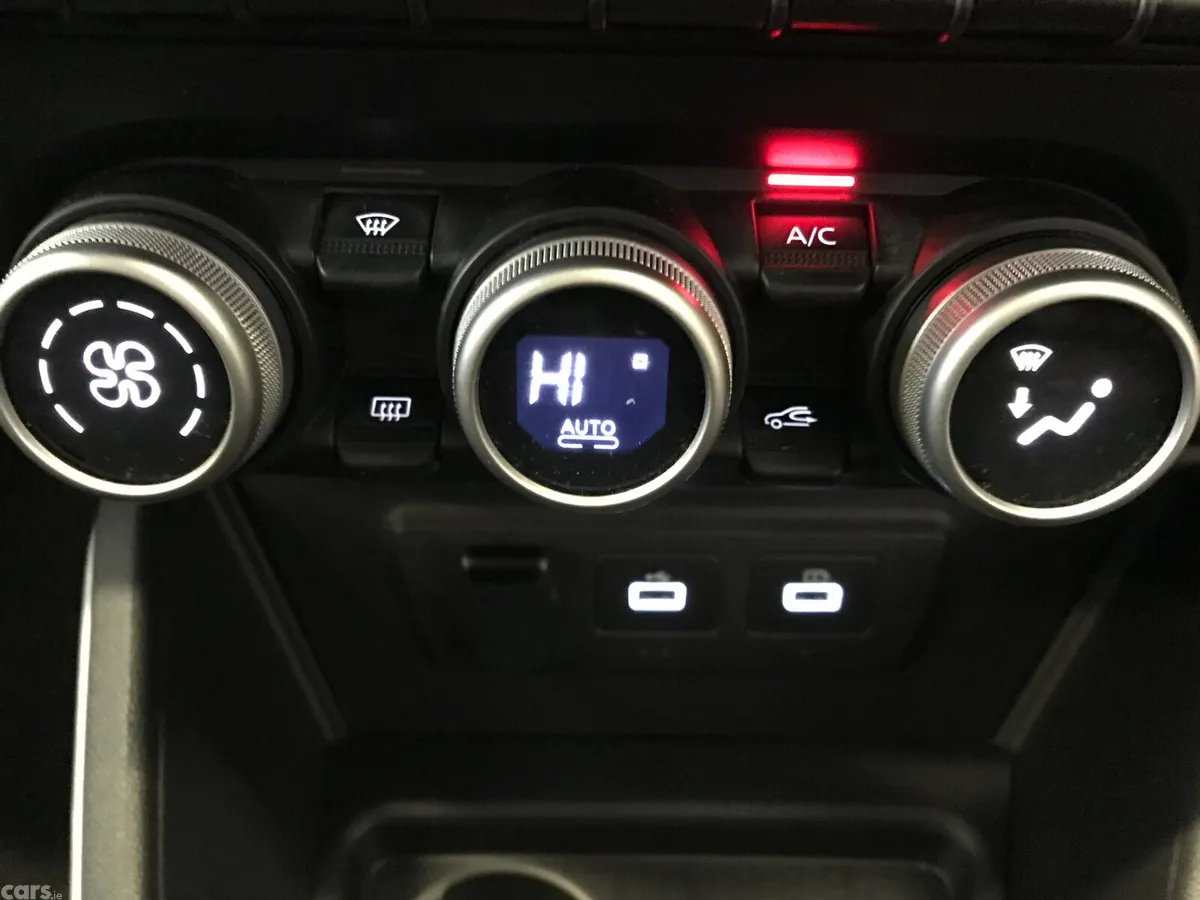 Dacia Duster SUV, Petrol, 2023, Grey