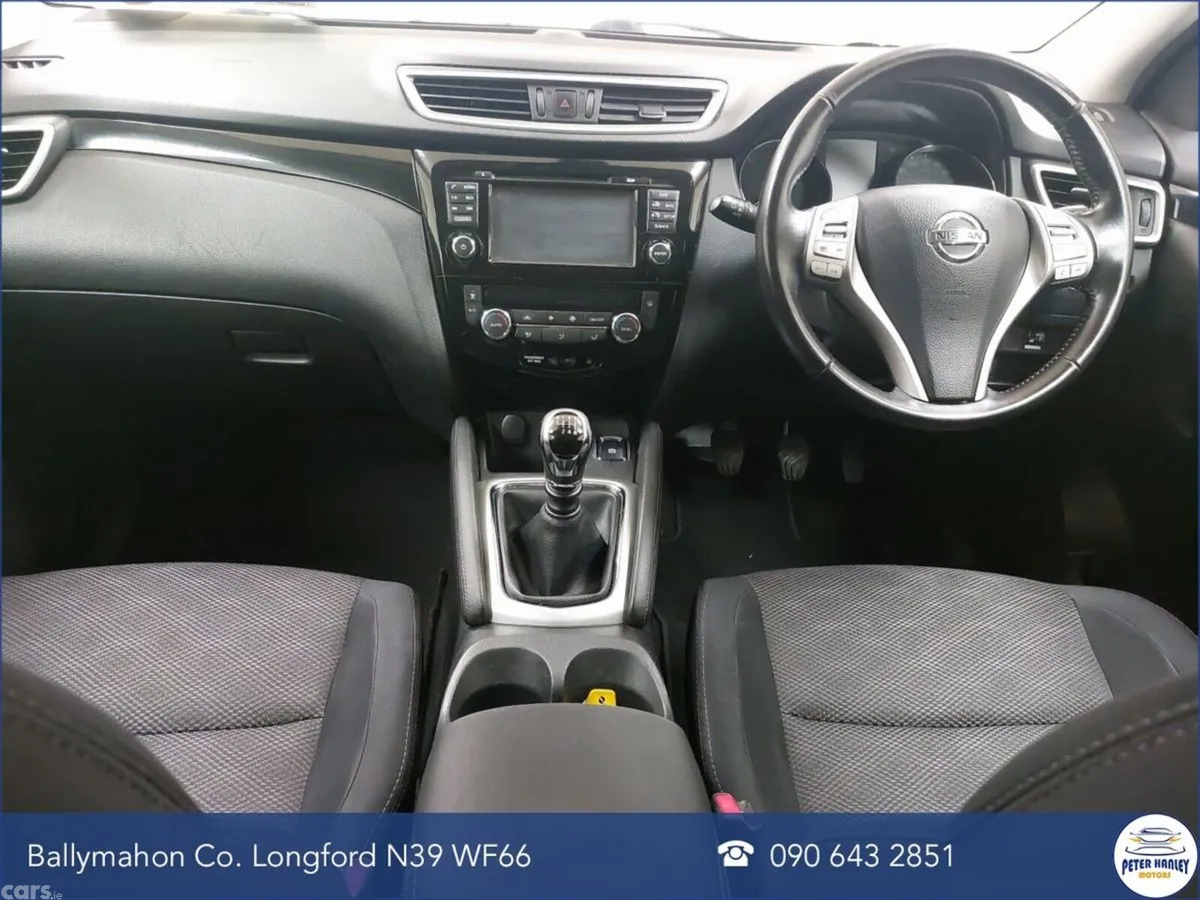Nissan Qashqai Hatchback, Diesel, 2016, Silver