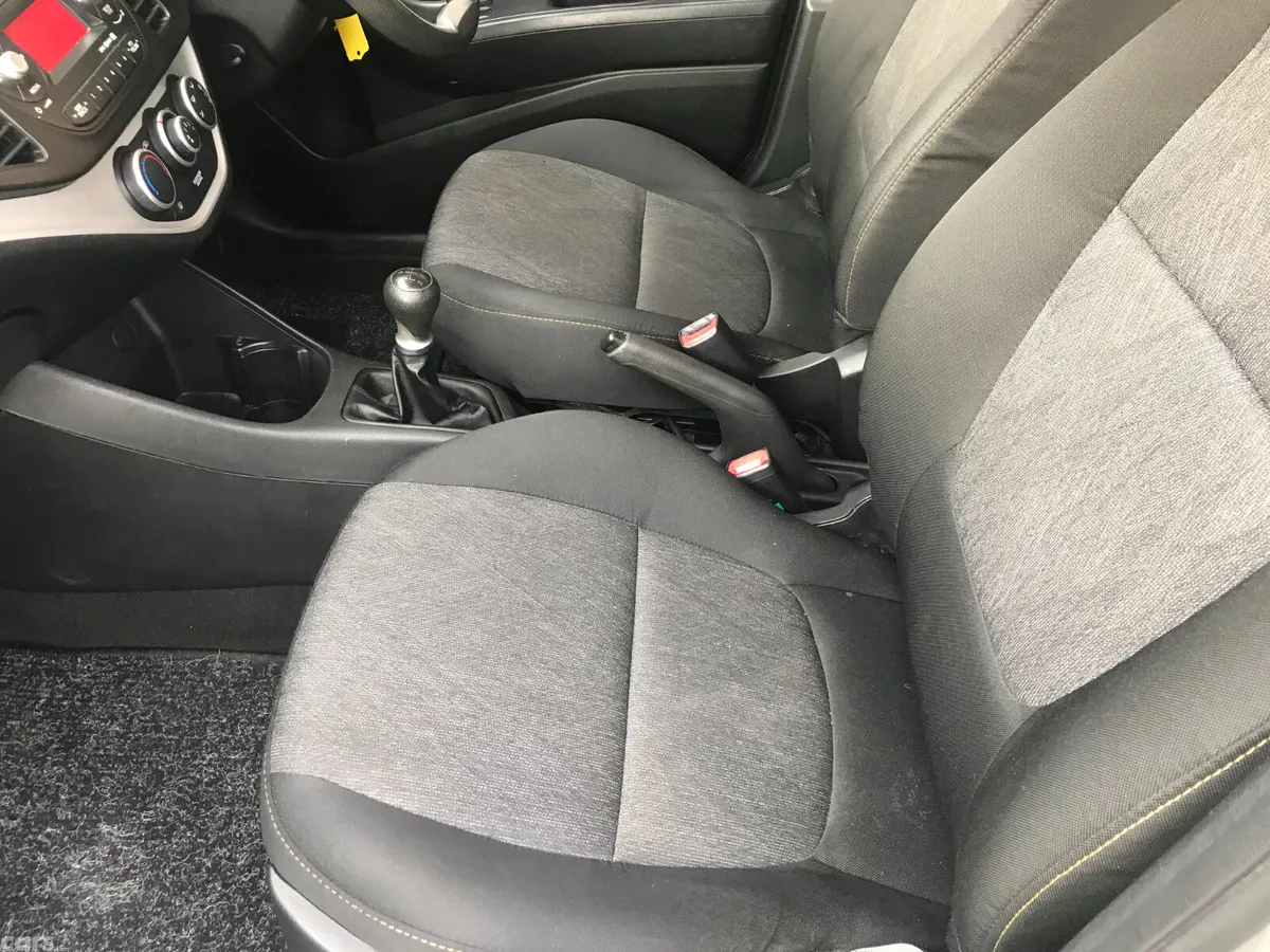 Kia Picanto Hatchback, Petrol, 2014, Silver