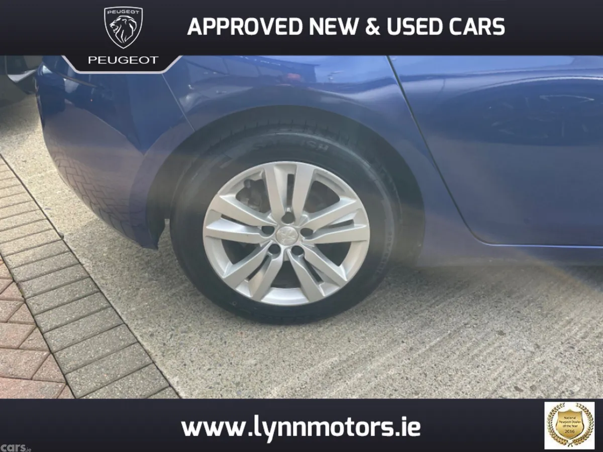 Peugeot 308 Hatchback, Petrol, 2020, Blue