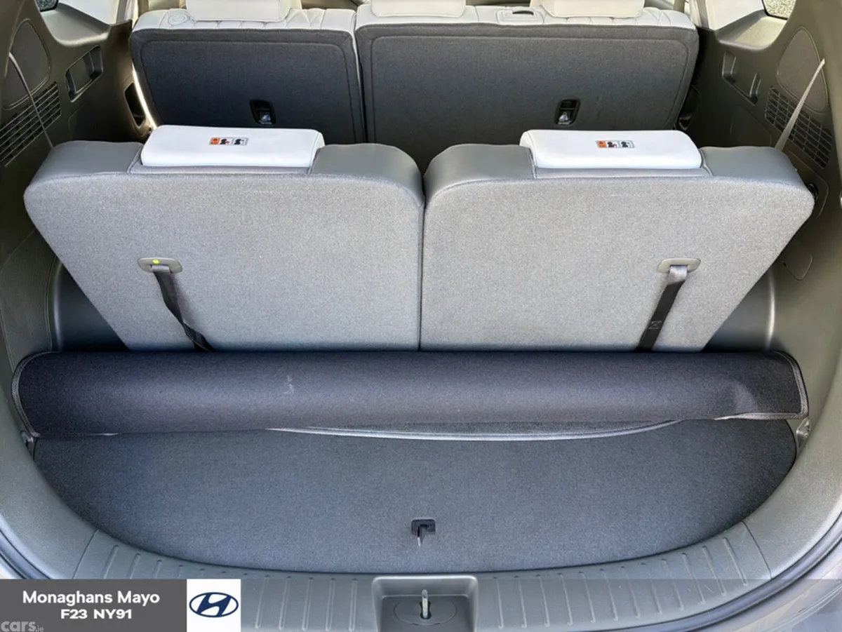 Hyundai Santa Fe SUV, Petrol Plug-in Hybrid, 2023, Grey