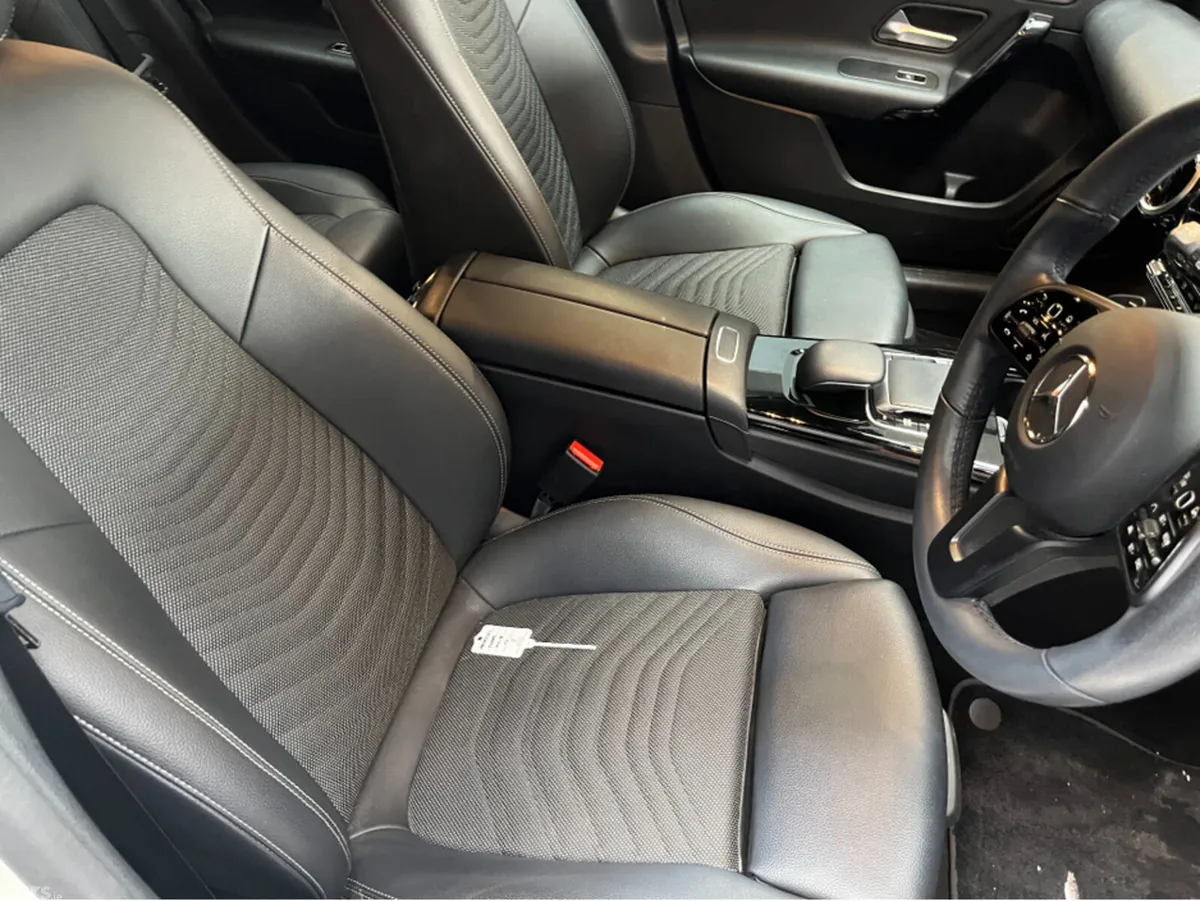 Mercedes-Benz A-Class Hatchback, Diesel, 2019, White