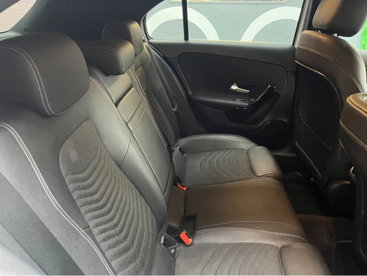 Mercedes-Benz A-Class Hatchback, Diesel, 2019, White