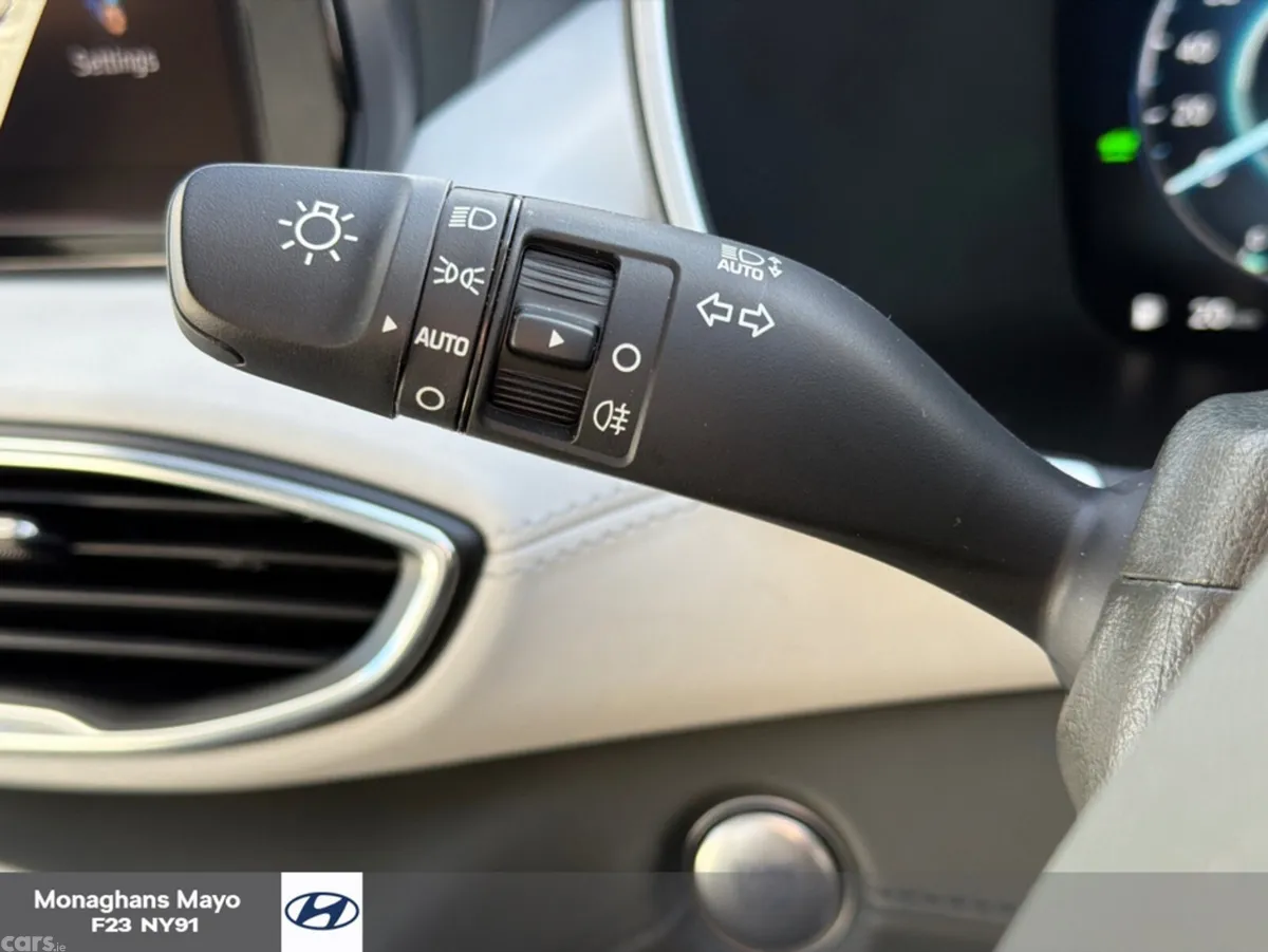 Hyundai Santa Fe SUV, Petrol Plug-in Hybrid, 2023, Grey