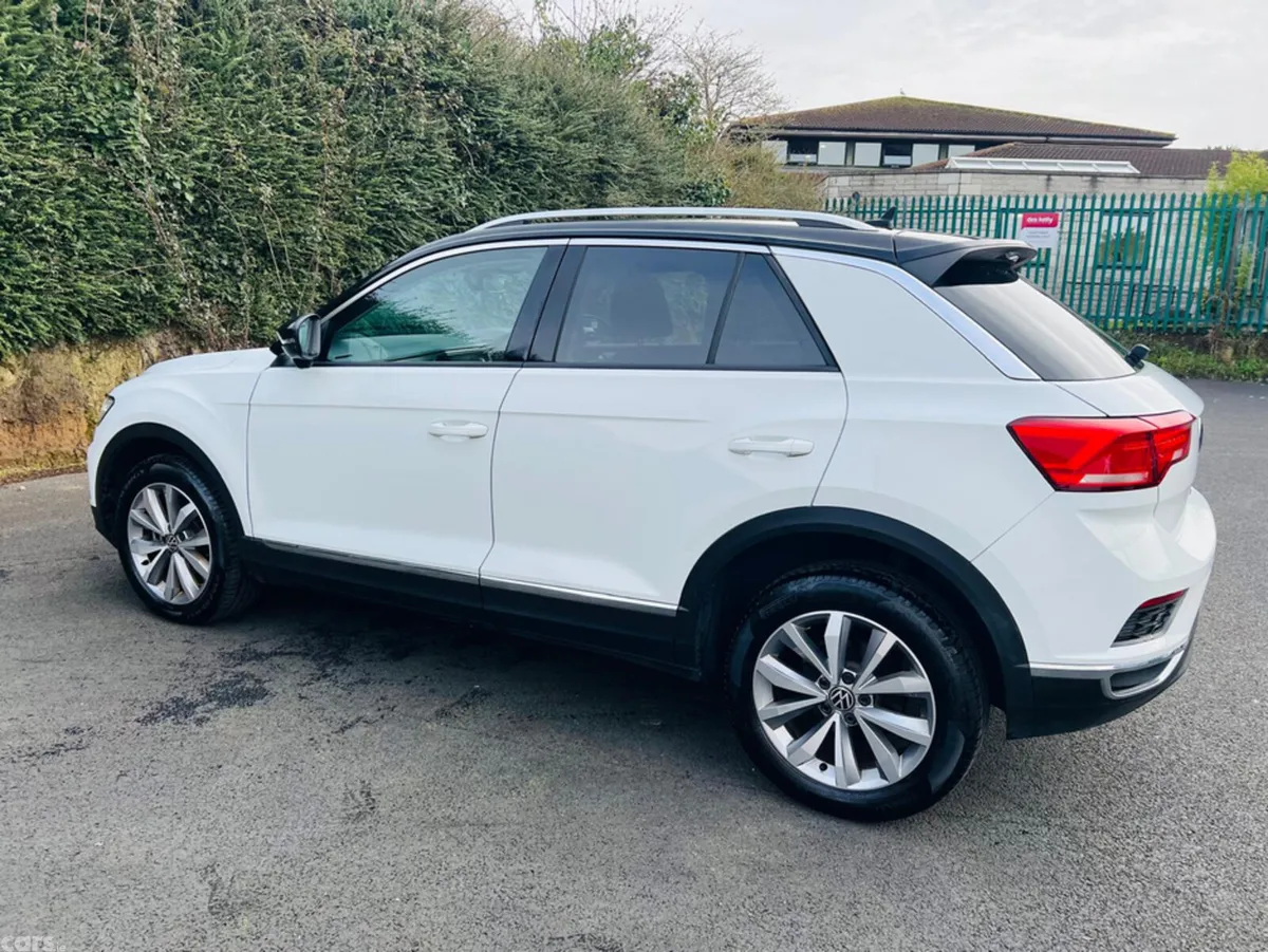 Volkswagen T-Roc SUV, Diesel, 2021, White