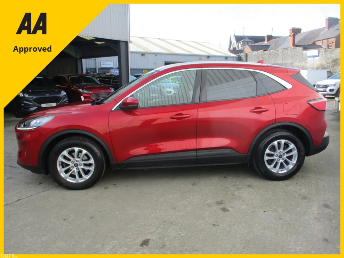 Ford Kuga MPV, Diesel, 2022, Red