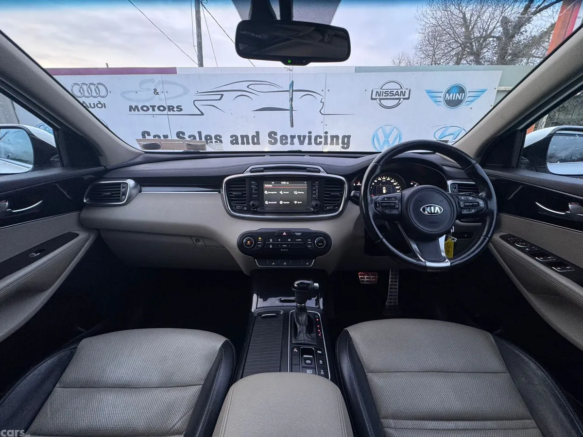 Kia Sorento SUV, Diesel, 2017, White