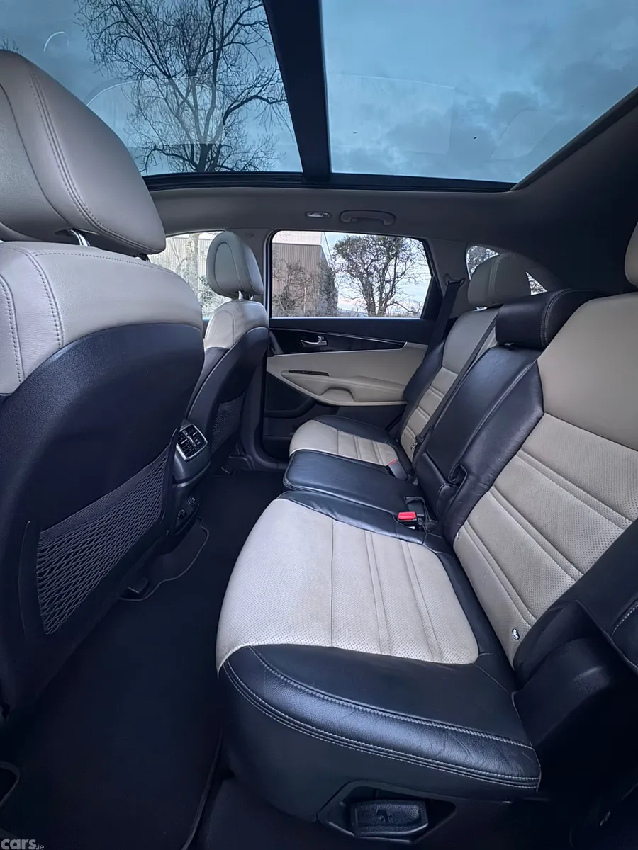Kia Sorento SUV, Diesel, 2017, White
