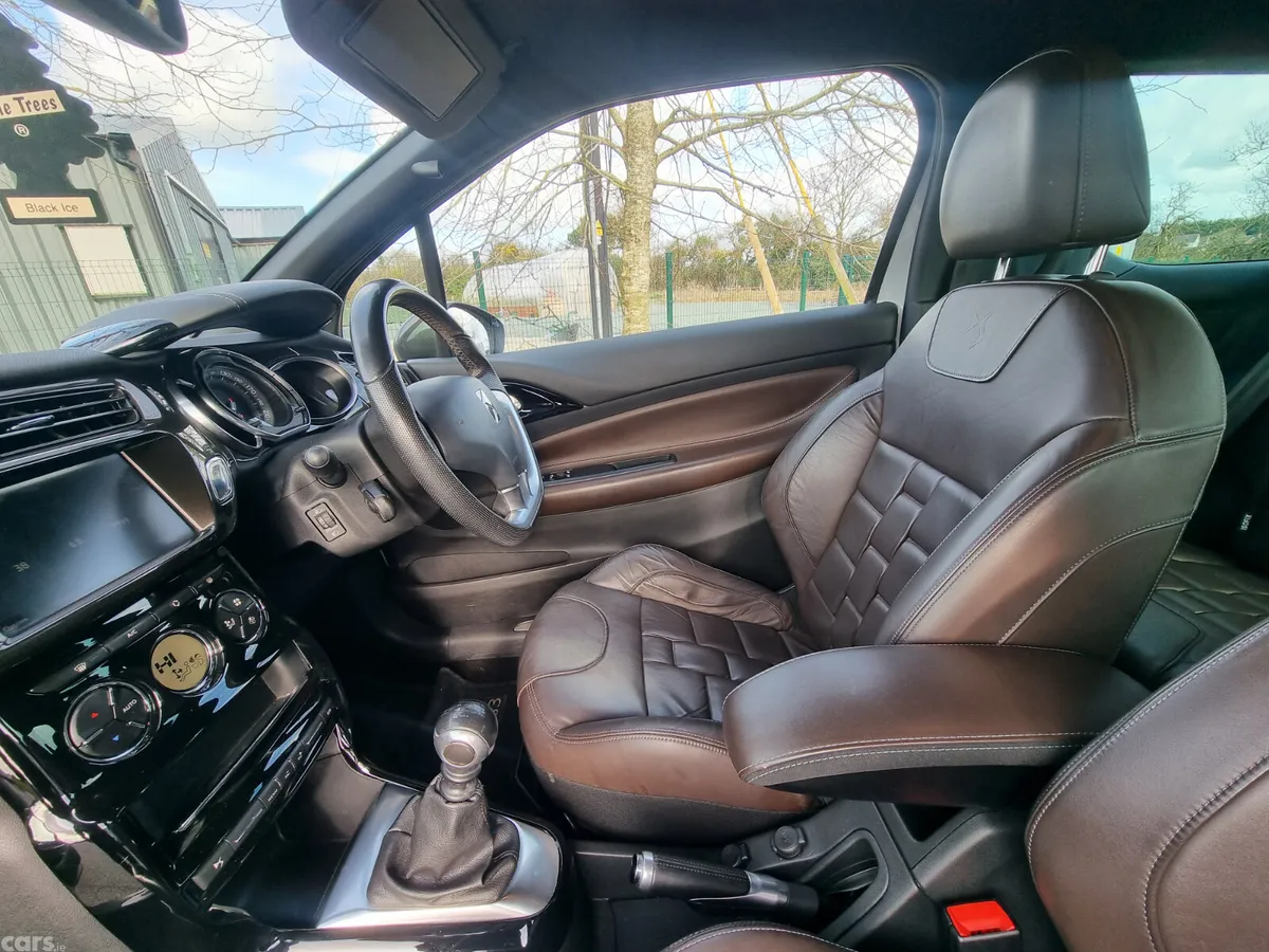 Citroen DS 3 Hatchback, Petrol, 2018, White
