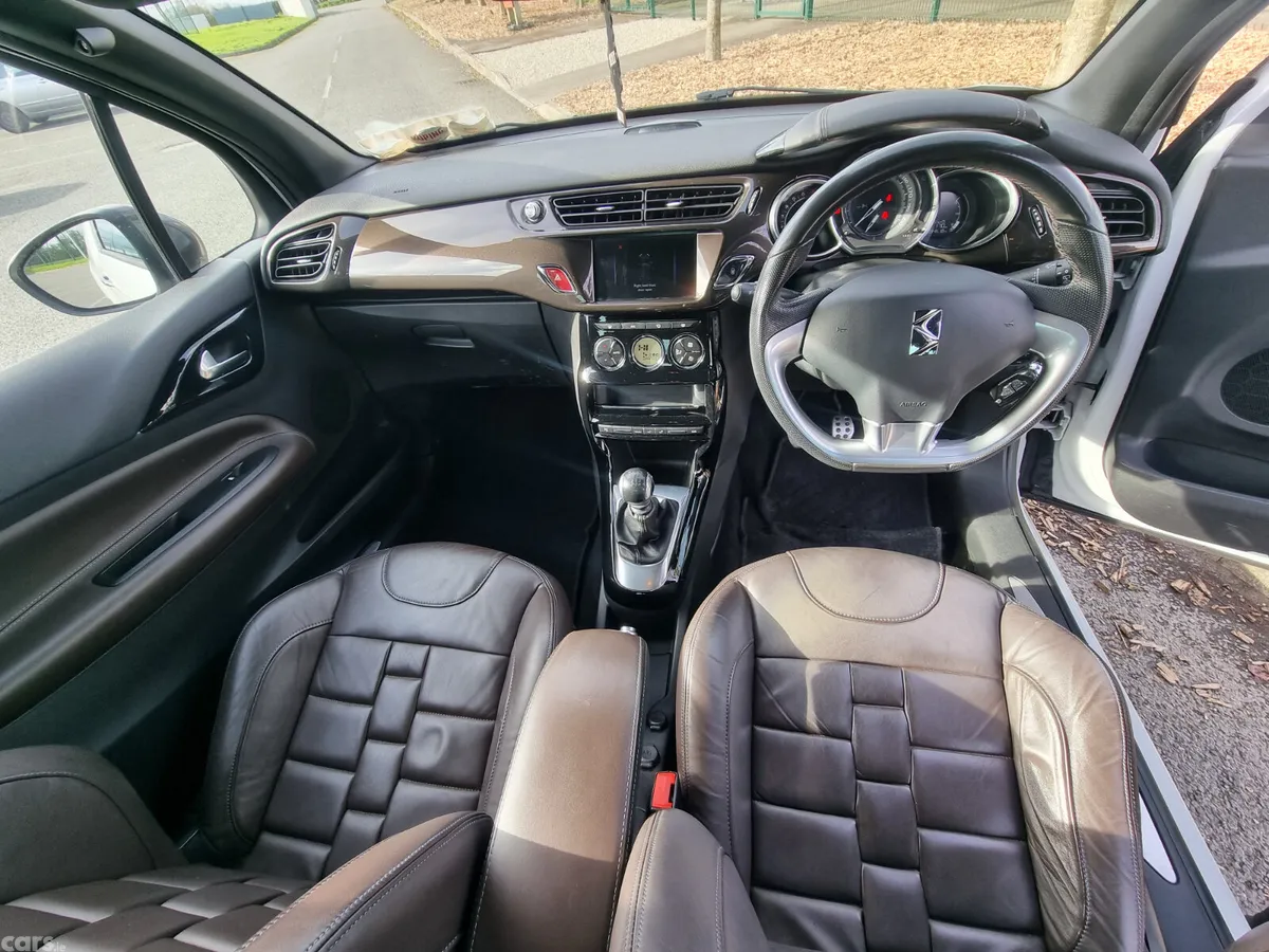 Citroen DS 3 Hatchback, Petrol, 2018, White