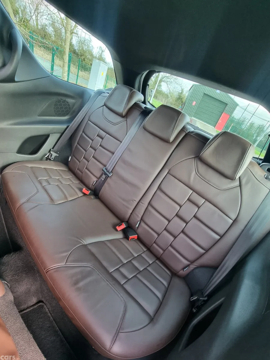 Citroen DS 3 Hatchback, Petrol, 2018, White