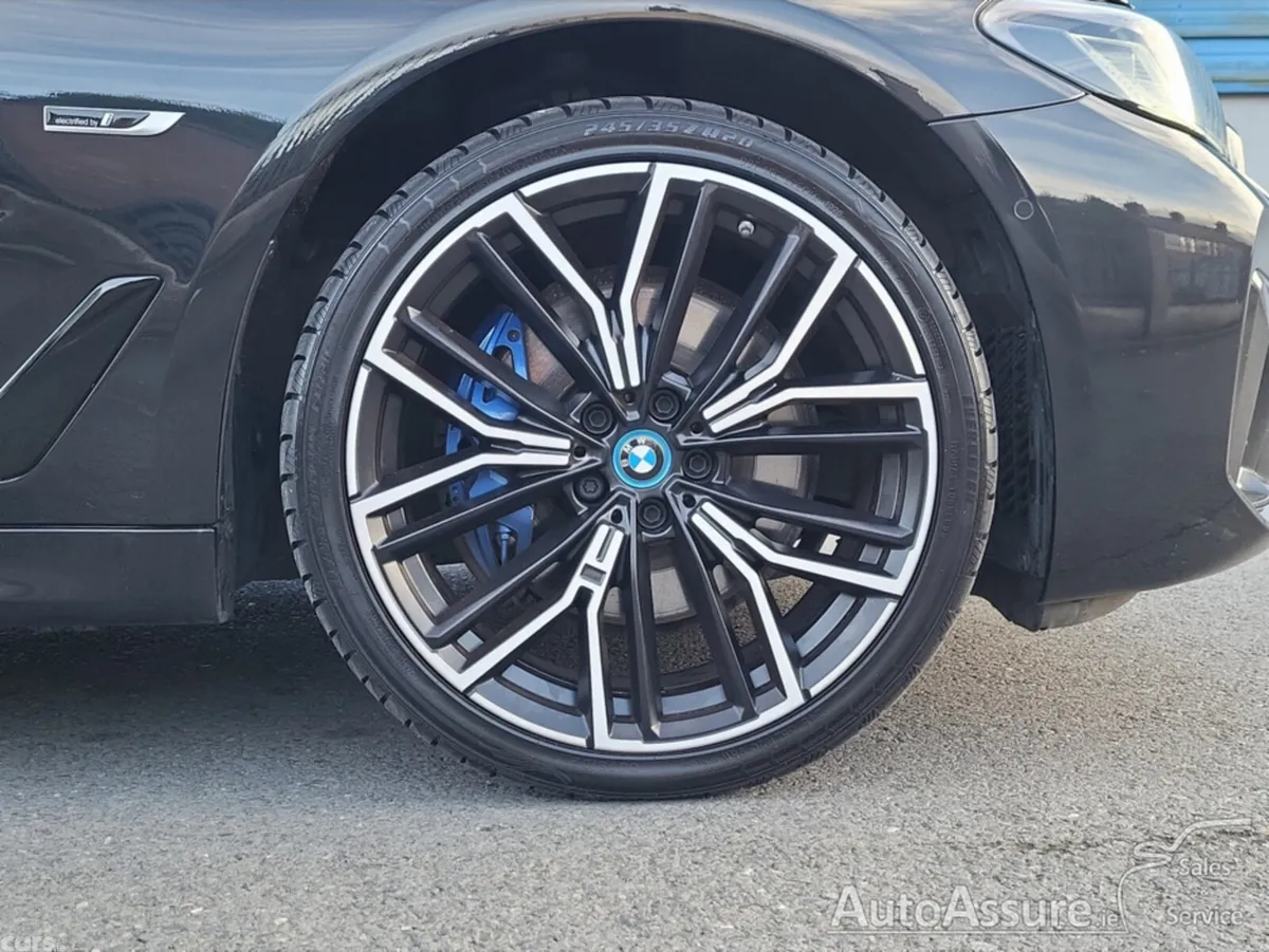 BMW 5-Series Saloon, Petrol Plug-in Hybrid, 2023, Black