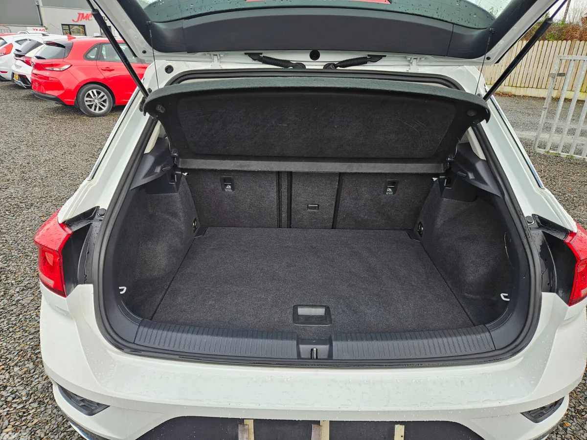 Volkswagen T-Roc SUV, Diesel, 2019, White