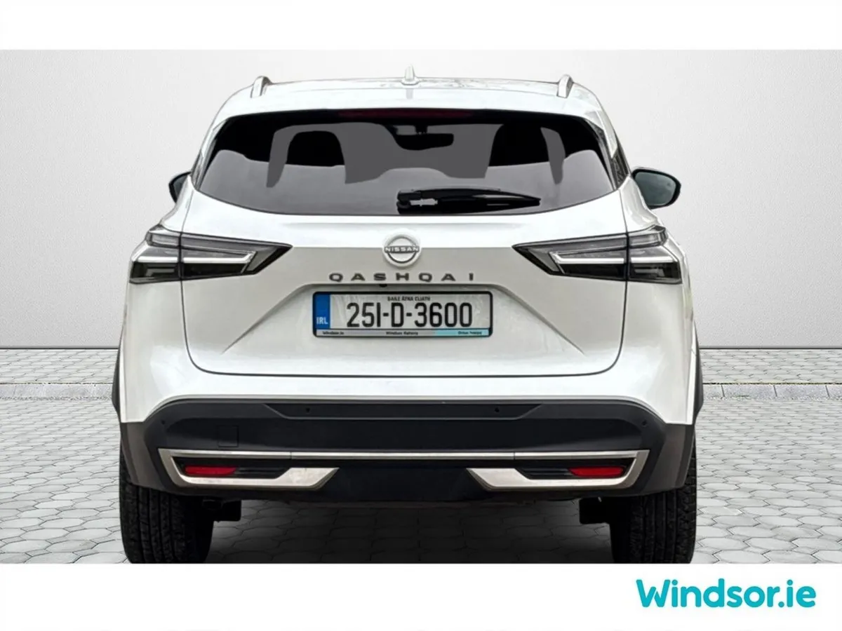 Nissan Qashqai MPV, Petrol, 2025, White
