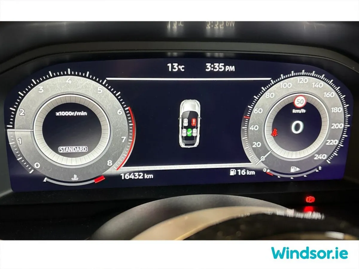 Nissan Qashqai MPV, Petrol, 2025, White