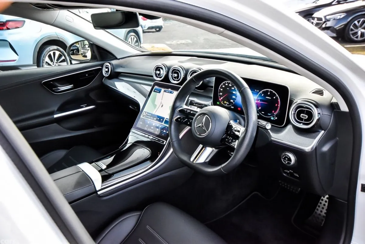 Mercedes-Benz C-Class Saloon, Diesel Hybrid, 2023, White