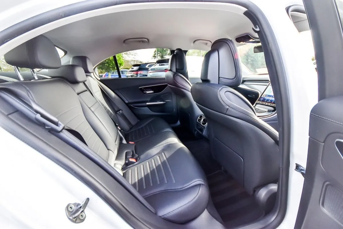 Mercedes-Benz C-Class Saloon, Diesel Hybrid, 2023, White