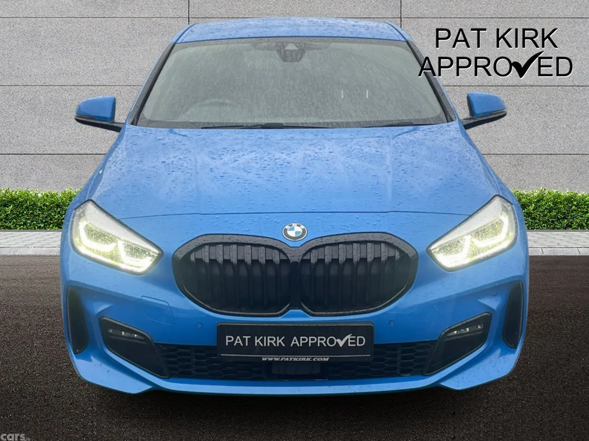 BMW 1-Series Hatchback, Diesel, 2021, Blue