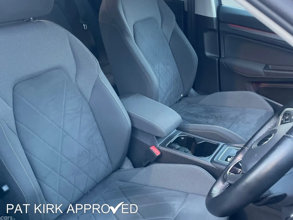 Volkswagen Golf Hatchback, Diesel, 2022, Grey