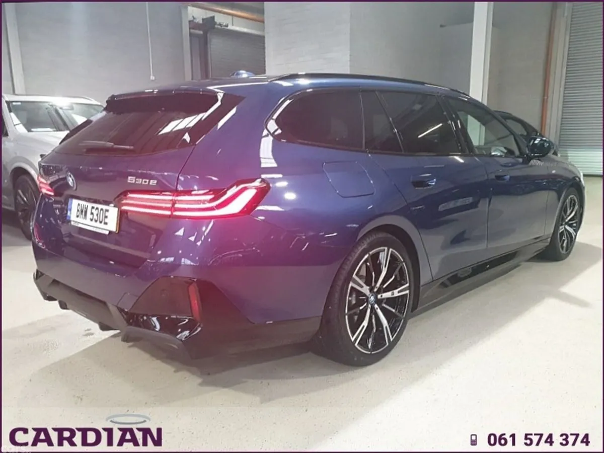 BMW 5-Series Estate, Petrol Hybrid, 2025, Blue