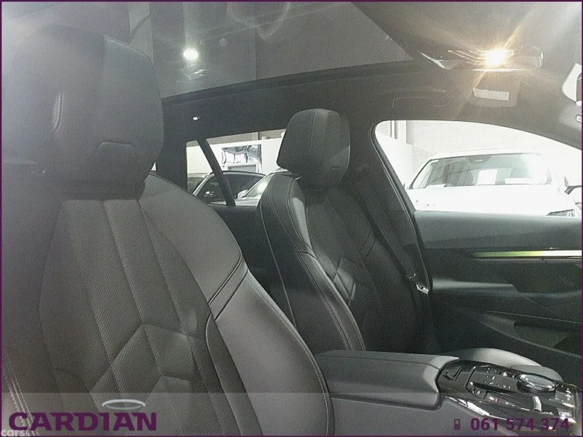 BMW 5-Series Estate, Petrol Hybrid, 2025, Blue