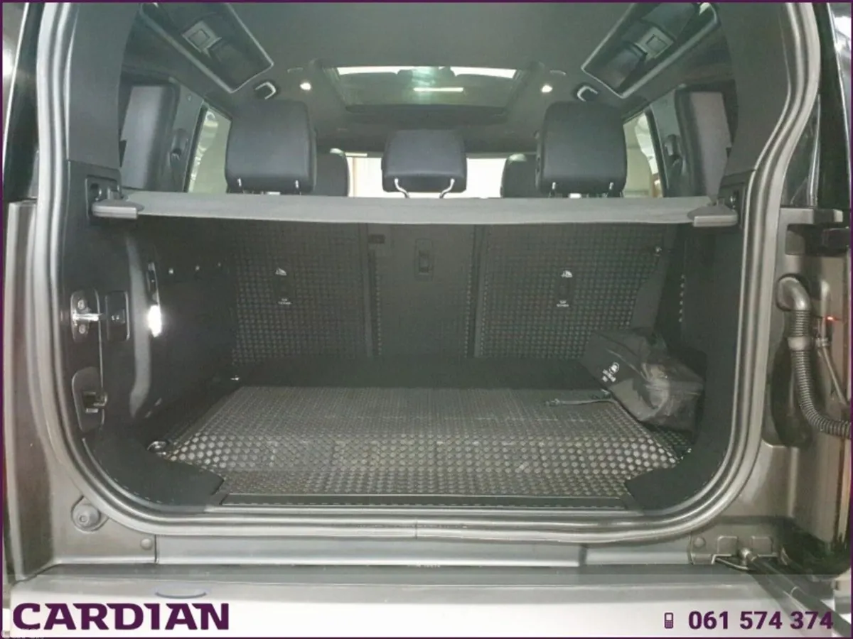 Land Rover Defender SUV, Petrol Plug-in Hybrid, 2023, Black