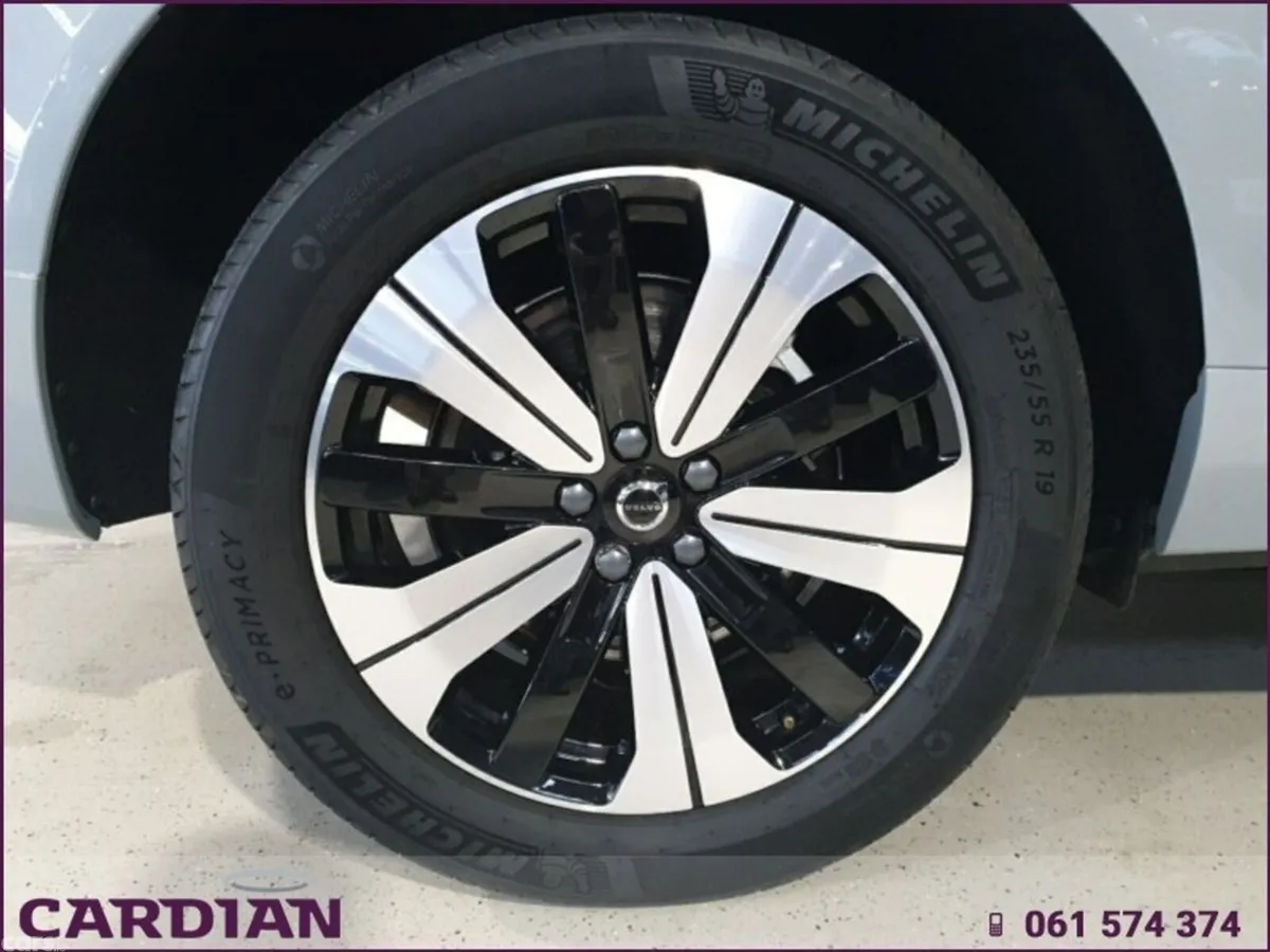 Volvo XC60 SUV, Petrol Hybrid, 2025, Grey