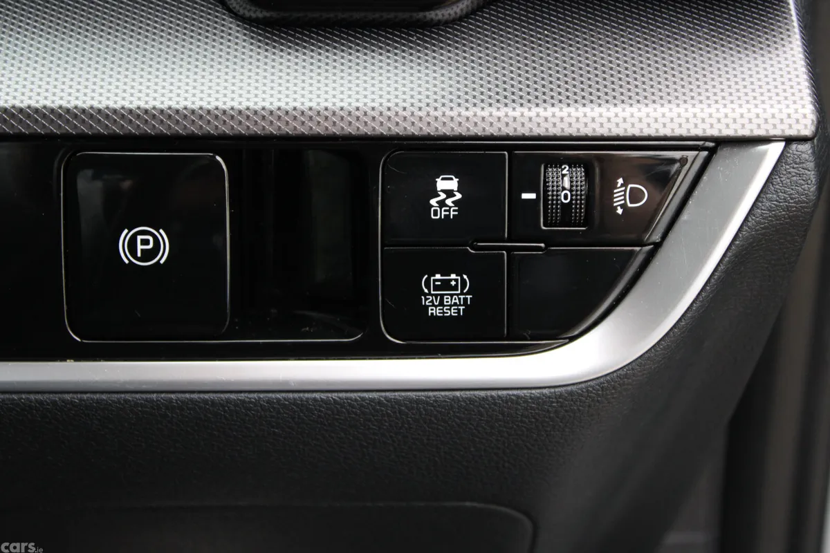Kia Sportage SUV, Petrol Hybrid, 2024, Grey