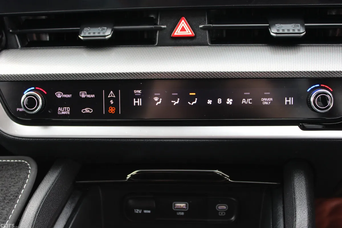 Kia Sportage SUV, Petrol Hybrid, 2024, Grey