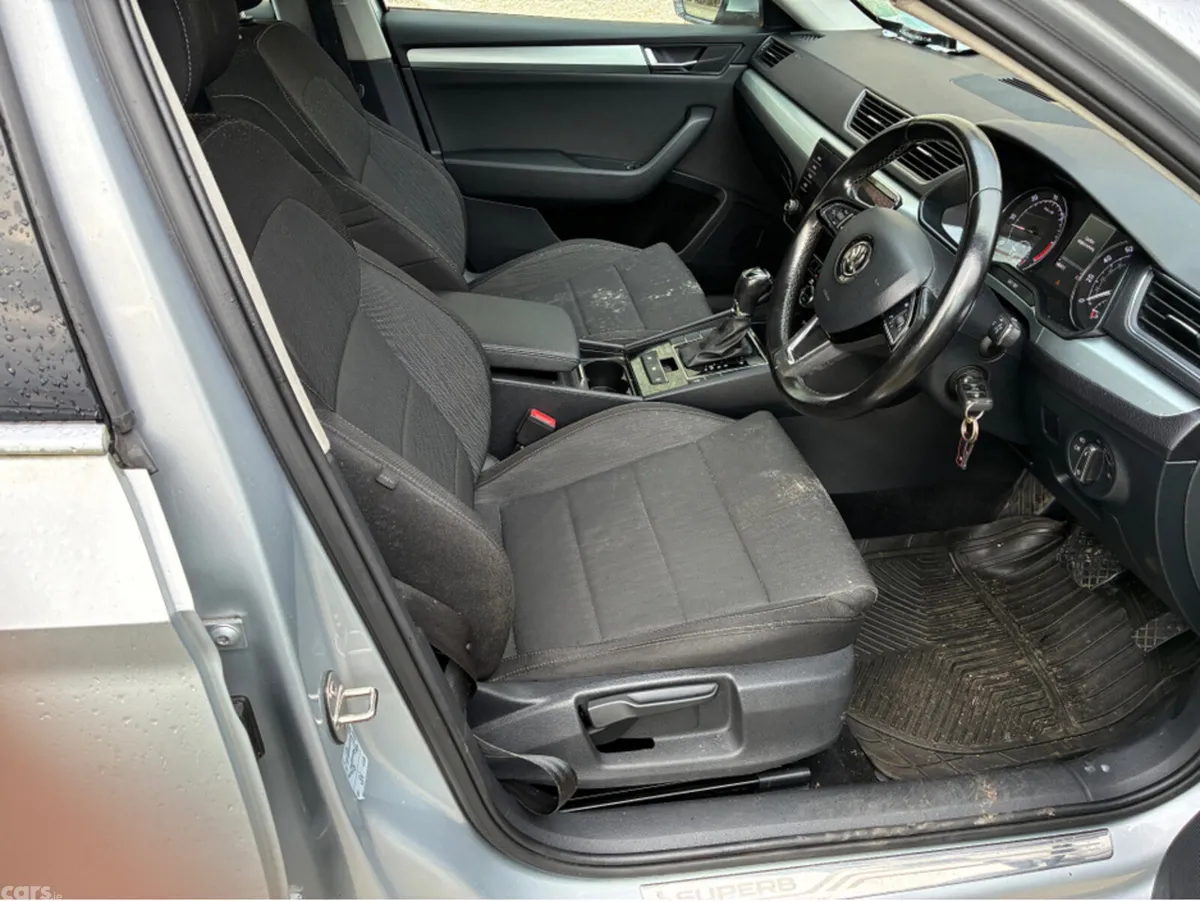 Skoda Superb Hatchback, Diesel, 2018, Silver