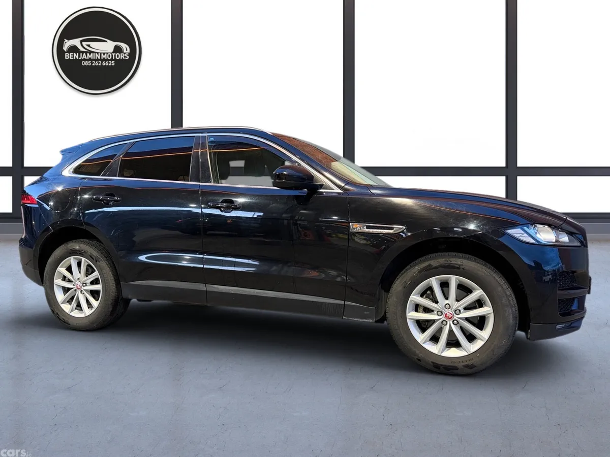 Jaguar F-Pace SUV, Diesel, 2016, Black