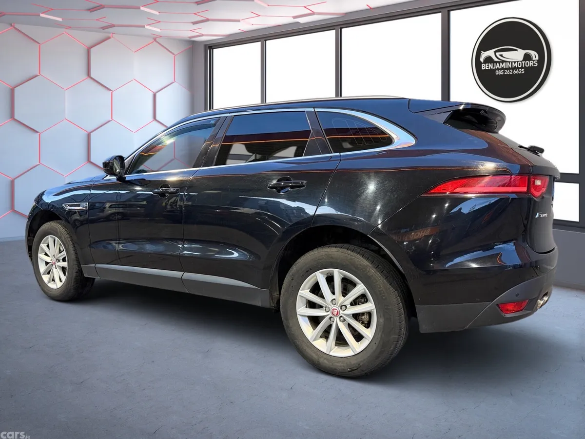 Jaguar F-Pace SUV, Diesel, 2016, Black
