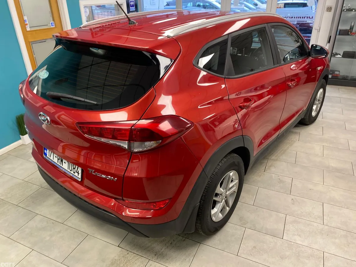 Hyundai Tucson SUV, Diesel, 2017, Red
