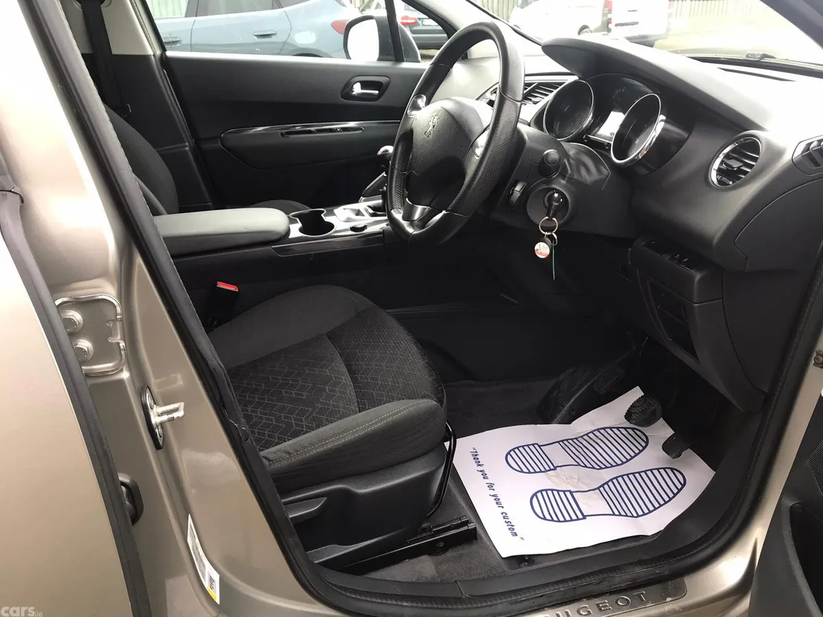 Peugeot 3008 SUV, Diesel, 2014, Grey